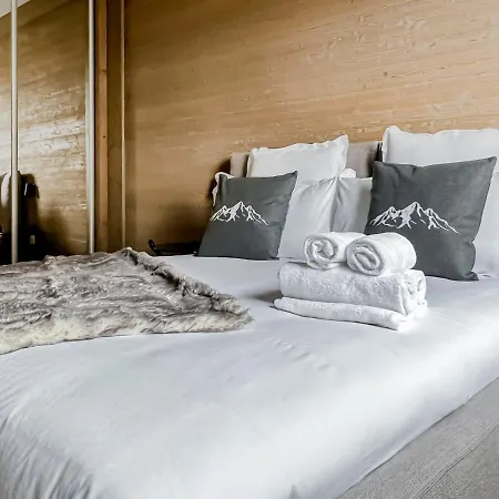 Stallion D15 * Megève