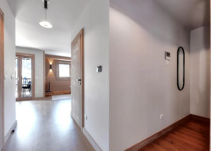 Stallion D15 * Megève